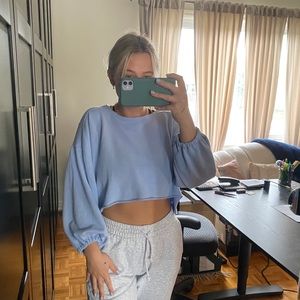 BABY BLUE CROP TOP BAGGY SWEATER